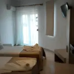 Castello Ξενοδοχείο 2*