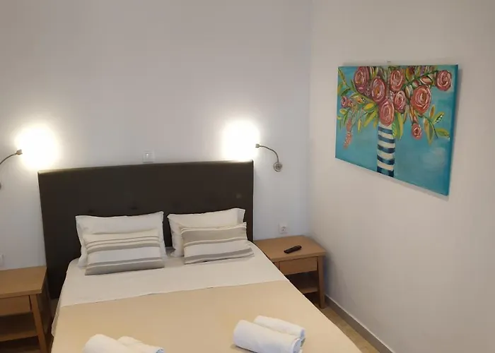 Castello Ξενοδοχείο 2*